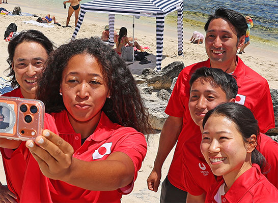 大坂なおみら日本代表 チームで観光 (C)