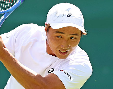 望月慎太郎 ウィンブルドン1回戦で圧勝