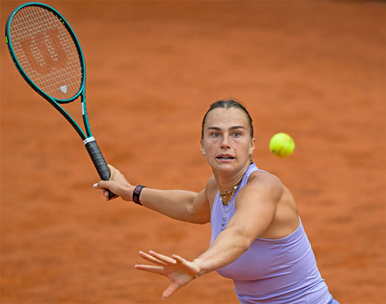 世界1位 逆転勝ちで16強