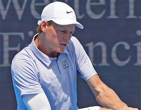 世界1位 37歳ベテラン退け8強