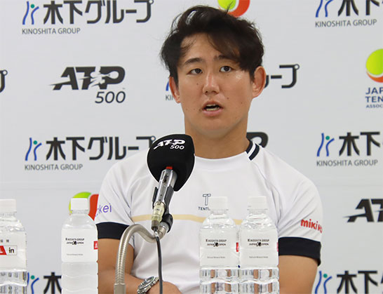 西岡良仁