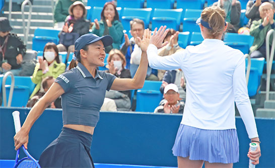 青山修子ペア 激闘制し東レPPO4強