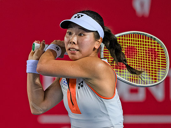 坂詰姫野 快勝でツアー初の8強