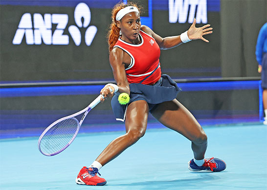 米国 まさかの黒星発進も逆転勝ち