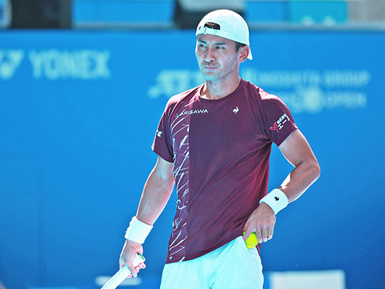 島袋将 19歳に屈し4強逃す