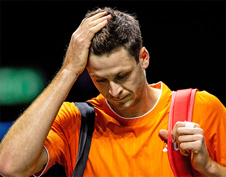 ダブルフォルト連発に相手失笑