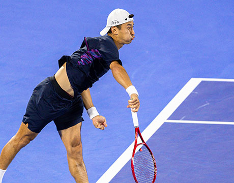 島袋将 完勝でツアー本戦入り王手