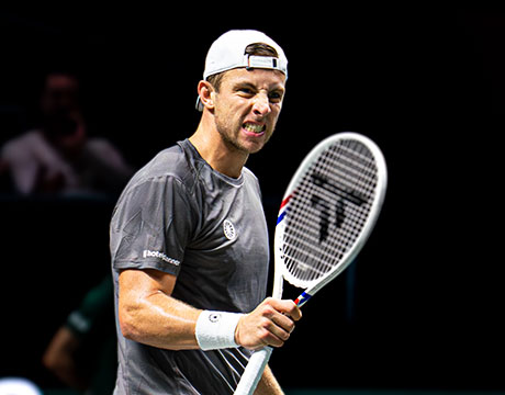 タロン・フリークスポール