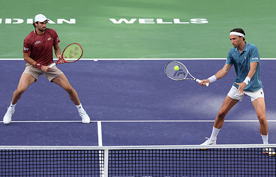 単強力ペアがダブルス初V王手