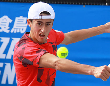 トゥロター・ジェームズ