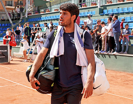 繧｢繝ｫ繧ｫ繝ｩ繧ｹ