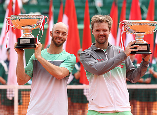 ケビン・クラビツ、ティム・プッツ