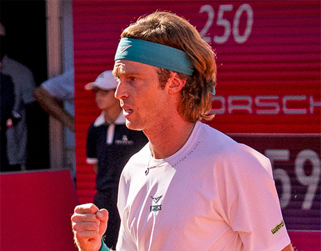 ルブレフ 圧勝で今季7度目の8強