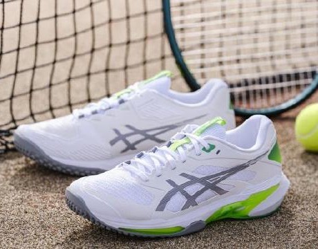 アシックス新作「SOLUTION SPEED FF 4」の魅力に専門家がズバリ答えた！